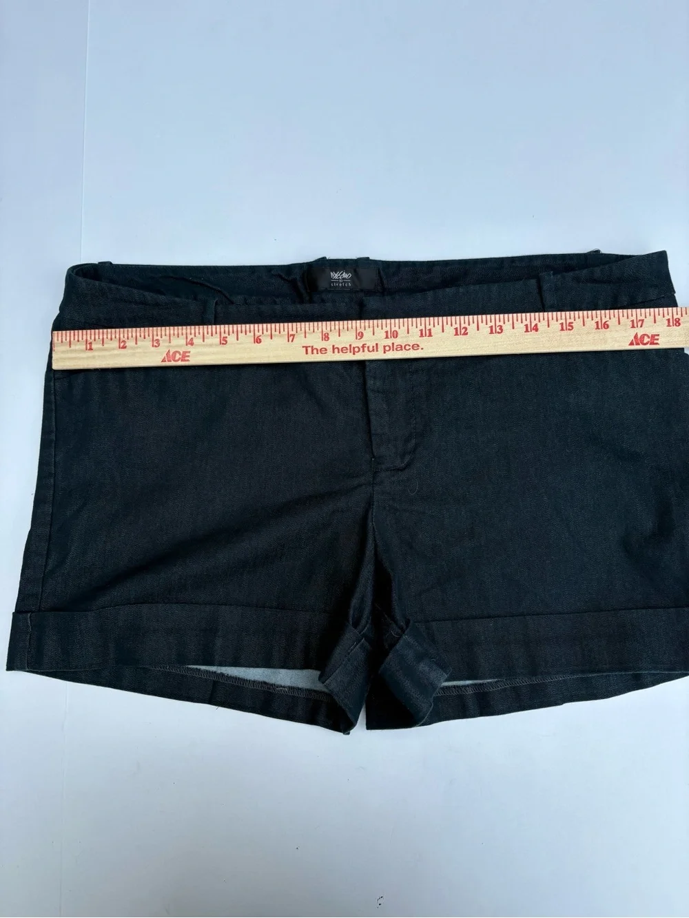 Mossimo Supply Co. Black Cuffed Girls' Shorts-Size 14-summers-beach-vacation